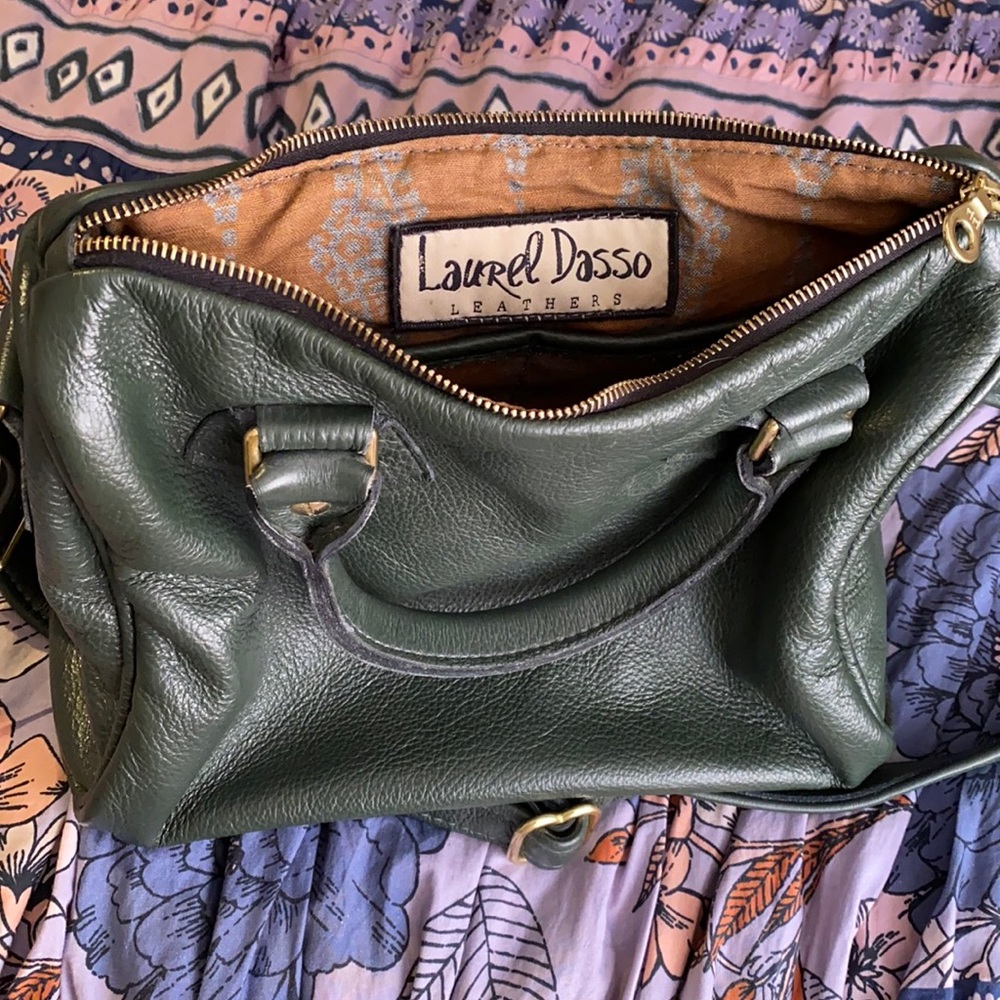 Laurel Dasso Leather Satchel (Medium Barrel Bag)